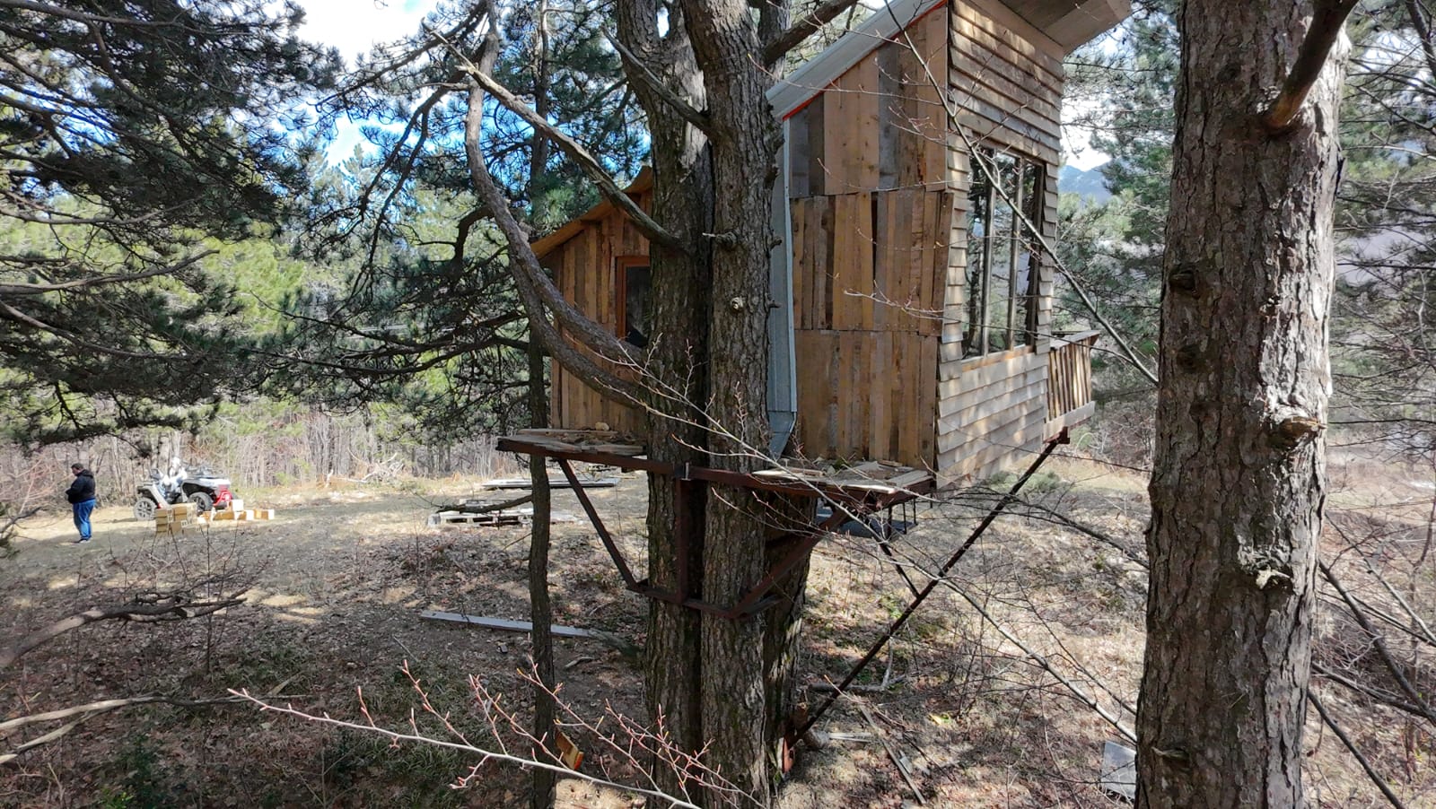 Treehouse for Kids Qafshtama
